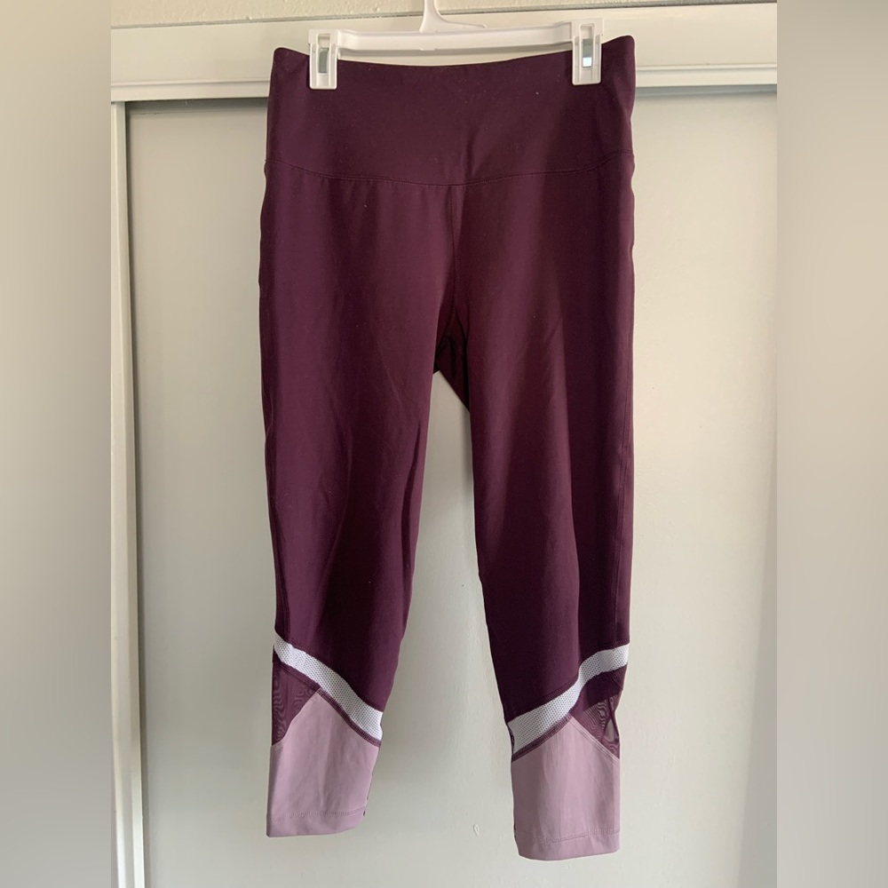 Purple 7/8 length leggings
